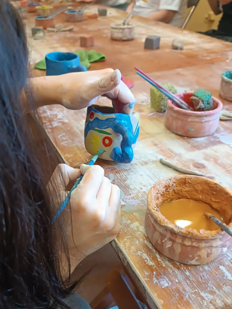 idiotikes omades mathimaton keramikis pottery museum athens